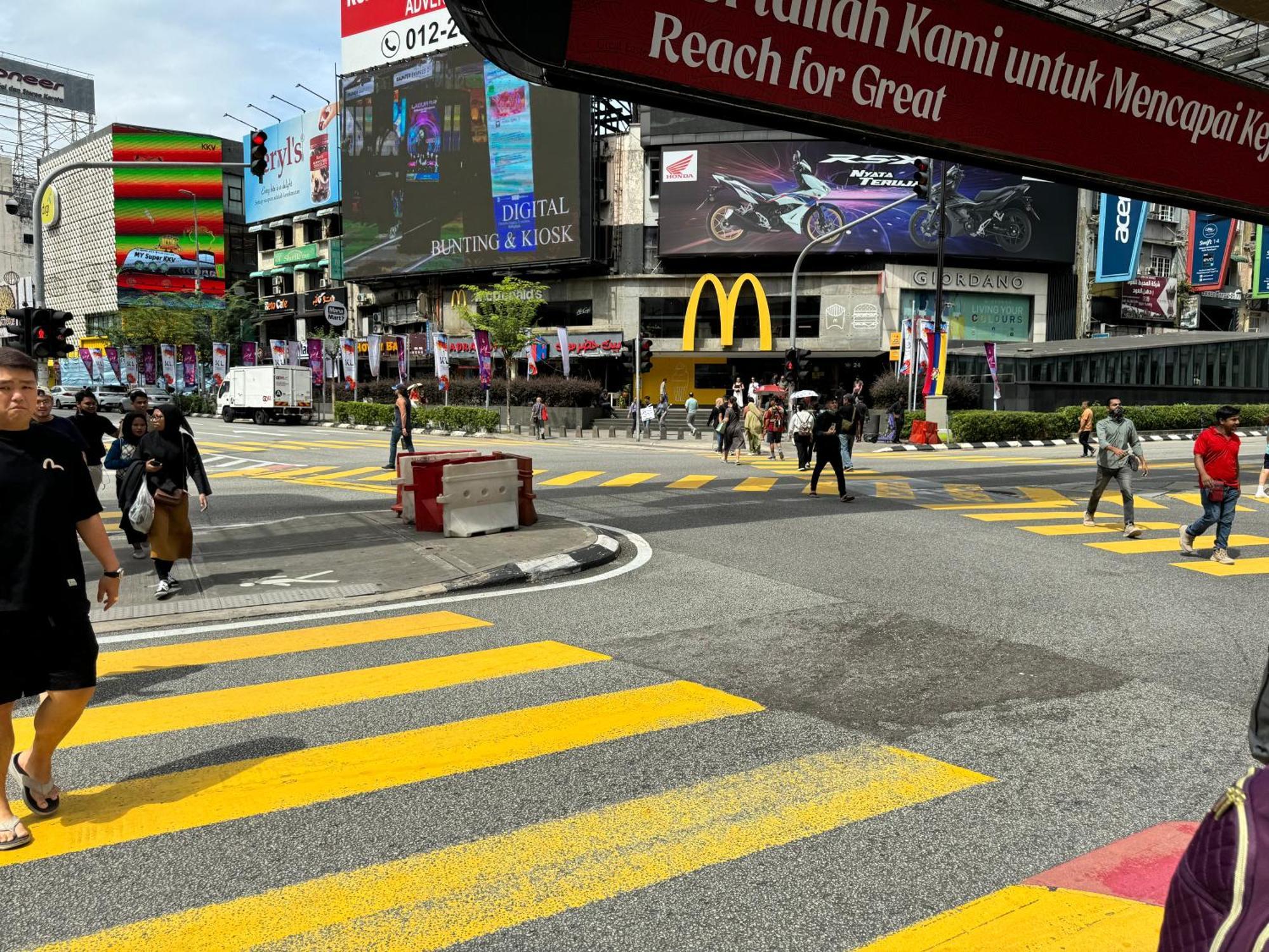 Klcc Suites At Axon By Skypool クアラルンプール エクステリア 写真
